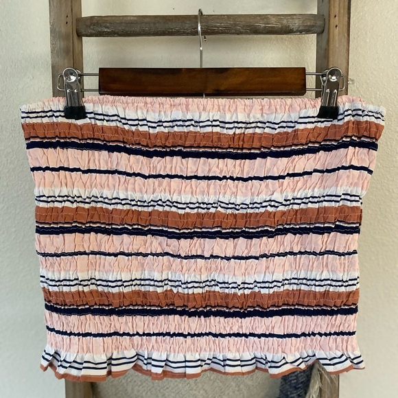 NWOT - Stylehouse Shirred Tube Top from The Buckle - Size Large - Picture 5 of 7